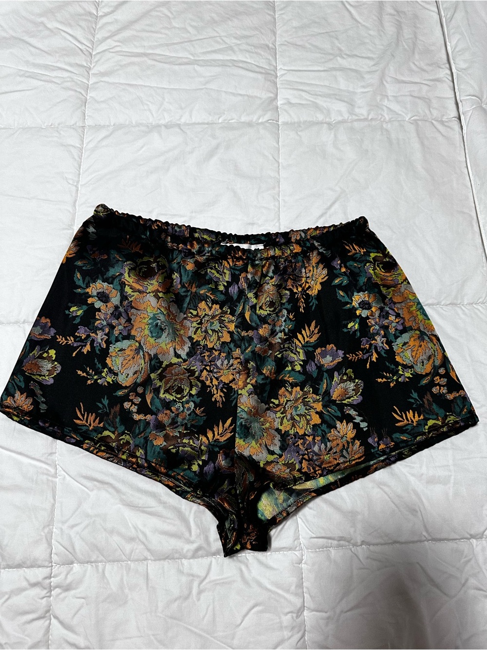 Anthropologie NWT Women's Floral Satin Shorts - Black & Multicolor